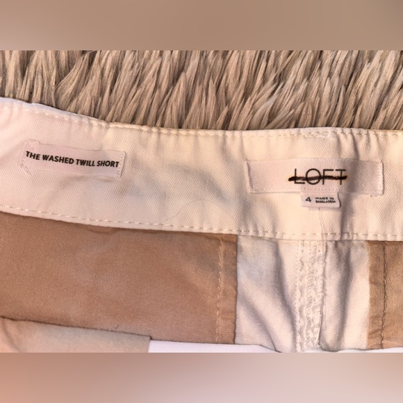 Ann Taylor LOFT white chino style shorts size 4. - Picture 2 of 7